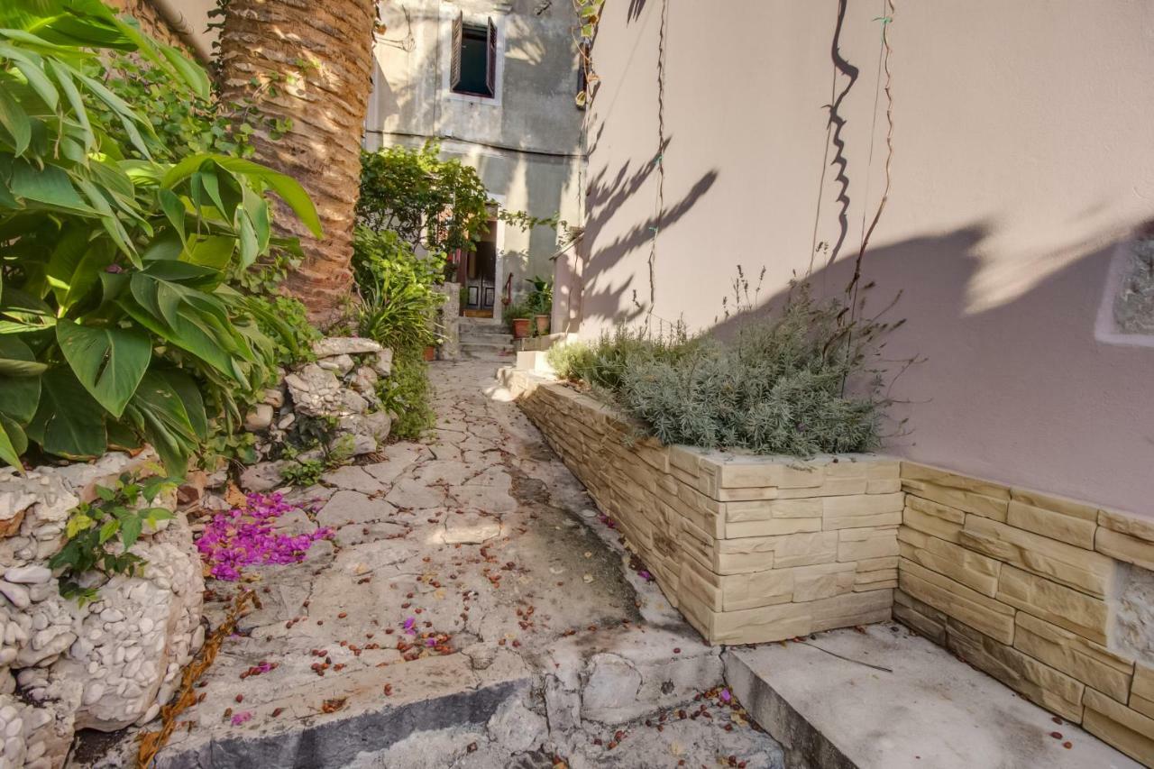 Ursula Apartment Mali Losinj Exterior photo